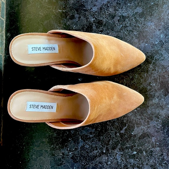 Steve Madden Shoes - Steve Madden Tan Suede Mules